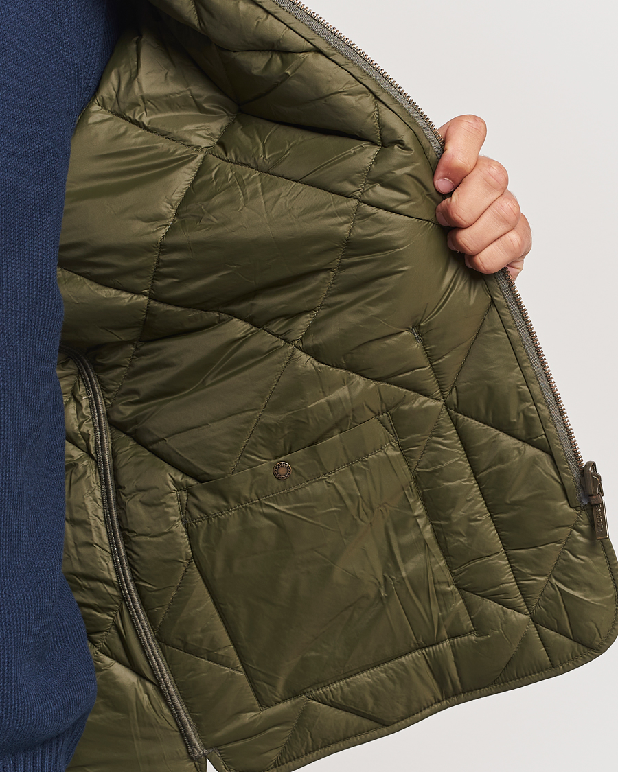 Mies | Takit | Barbour Lifestyle | Large Box Quilted Liner Fern