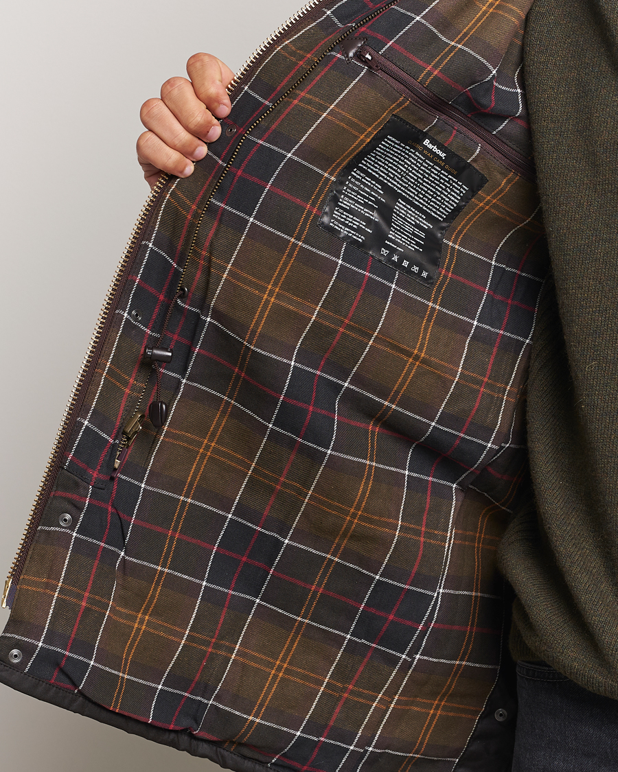 Mies | Takit | Barbour Lifestyle | Classic Durham Wax Jacket Olive