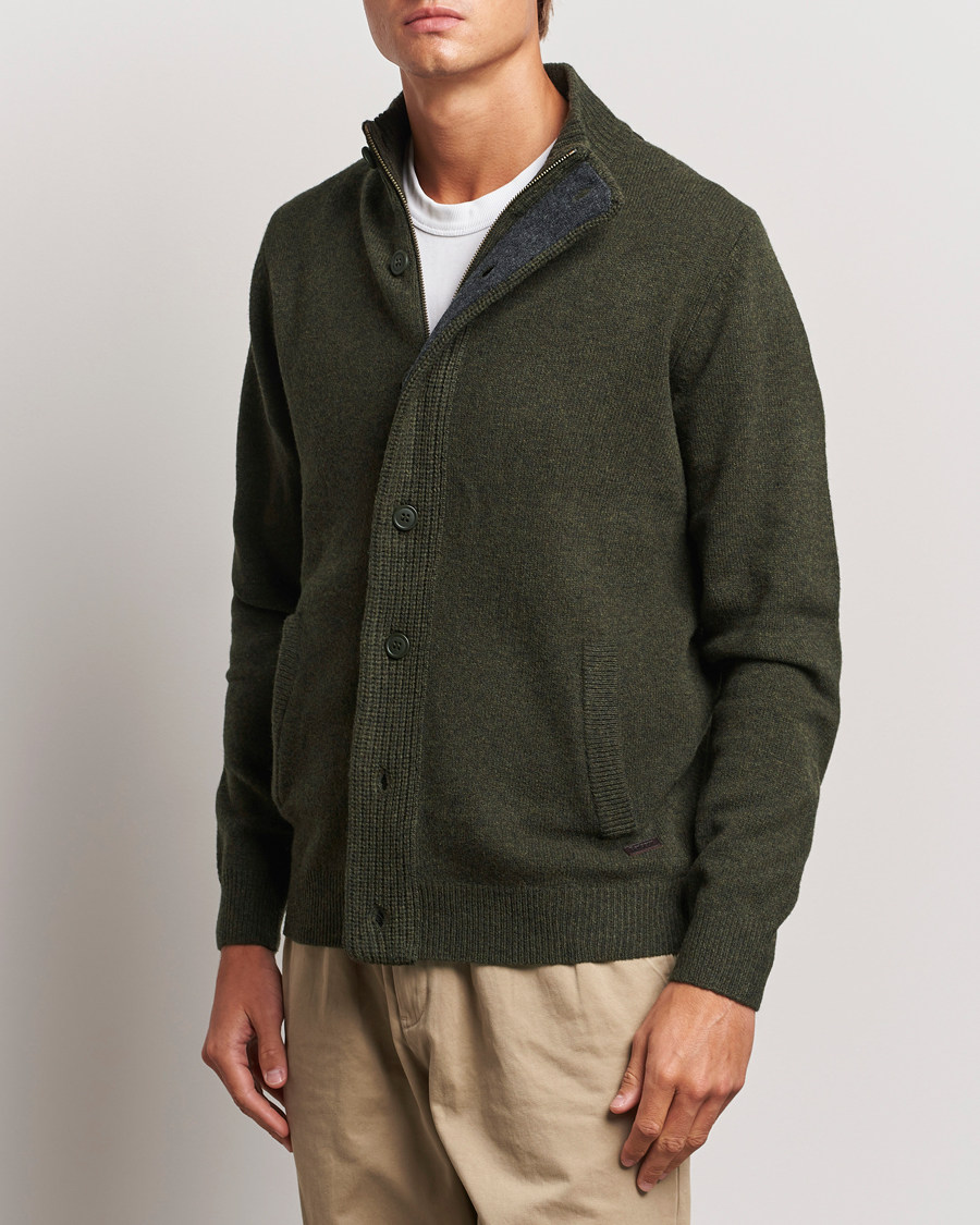 Mies | Puserot | Barbour Lifestyle | Essential Patch Zip Through Cardigan Seaweed