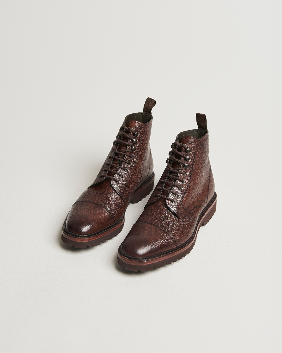 Mies | Nilkkurit | Loake Shoemakers | Aquarius Grained Lightweight Boot Dark Brown