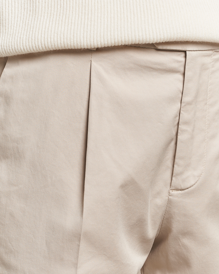 Mies | Housut | Brunello Cucinelli | Slim Fit Pleated Trousers Light Beige