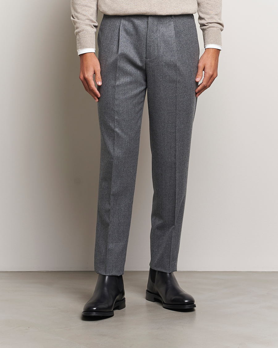 Mies | Housut | Brunello Cucinelli | Slim Fit Pleated Flannel Trousers Grey Melange