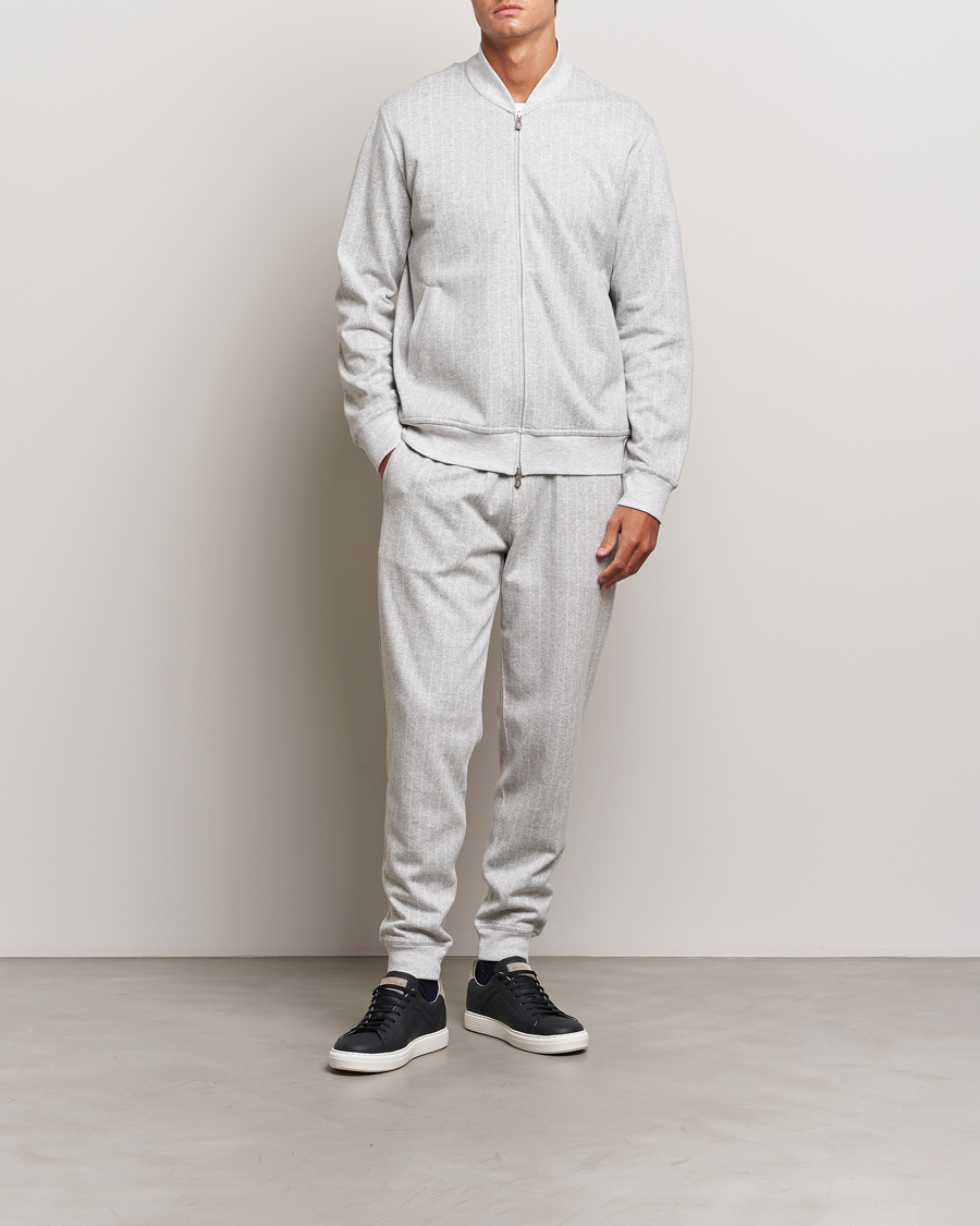 Mies | Puserot | Brunello Cucinelli | Soft Pinstripe Full Zip Sweater Pearl Grey