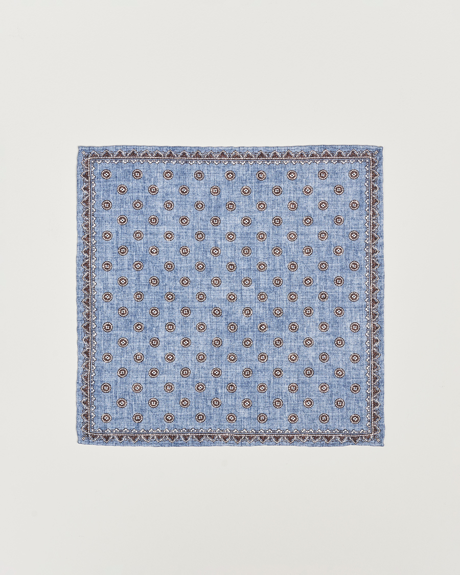 Mies | Brunello Cucinelli Printed Silk Pocket Square Light Blue | Brunello Cucinelli | Printed Silk Pocket Square Light Blue