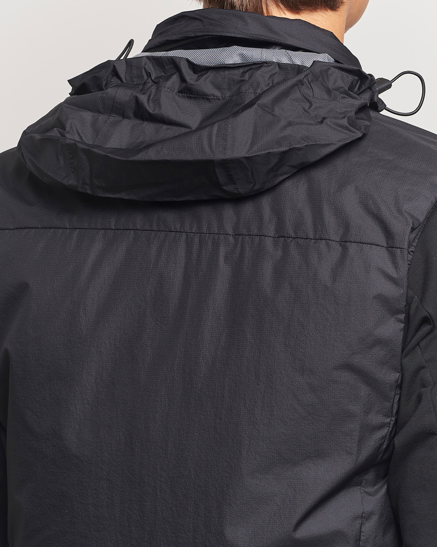 Mies | Takit | C.P. Company | Metropolis Pertex Vest Black