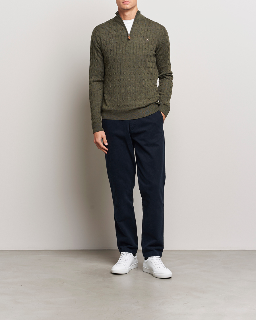 Mies | Puserot | Morris | Merino Cable Half Zip Olive