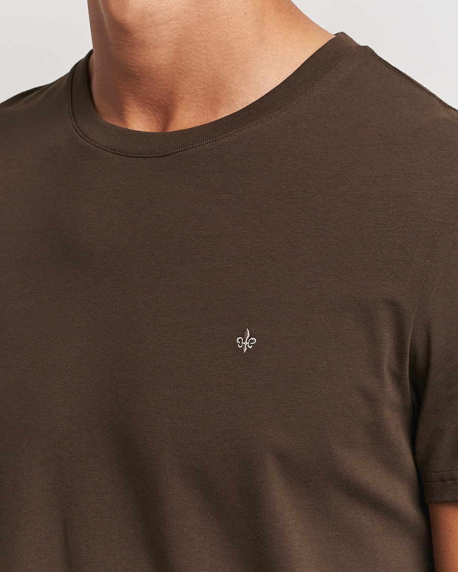 Mies | T-paidat | Morris | James Crew Neck Tee Brown