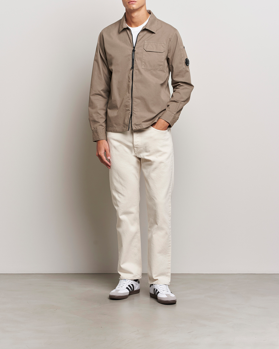 Mies | Kauluspaidat | C.P. Company | Organic Cotton Gabardine Zip Overshirt Taupe