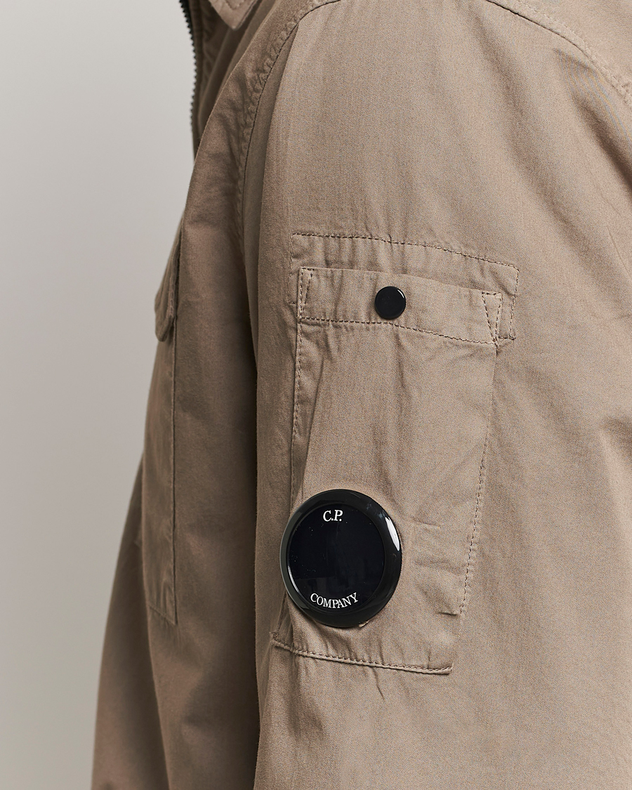 Mies | Kauluspaidat | C.P. Company | Organic Cotton Gabardine Zip Overshirt Taupe