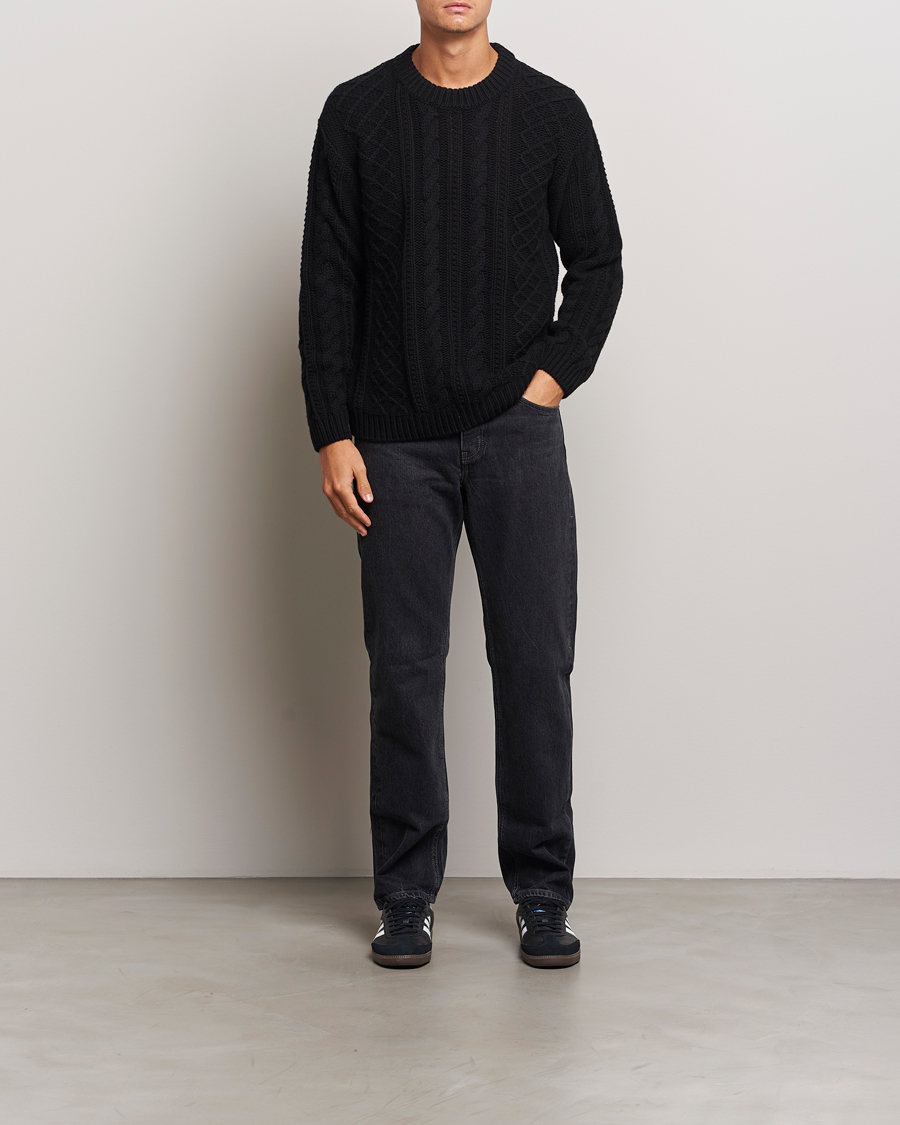 Mies | Puserot | C.P. Company | Heavy Knitted Lambswool Crewneck Black
