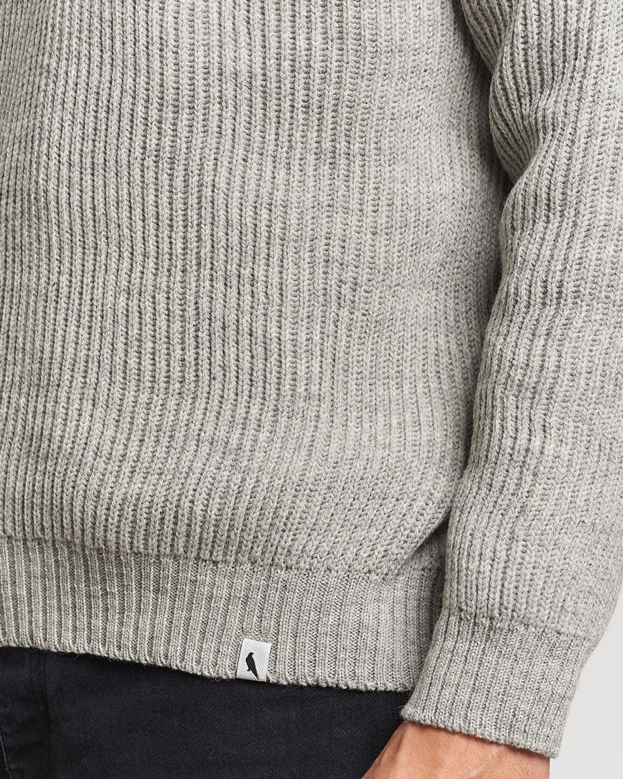 Mies | Puserot | Peregrine | Ford Knitted Wool Half Zip Light Grey