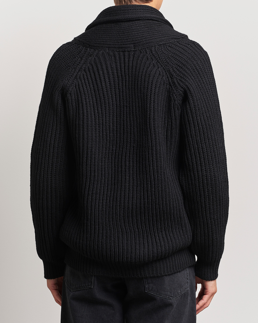 Mies | Puserot | Peregrine | Wilkinson Ribbed Wool Cardigan Black