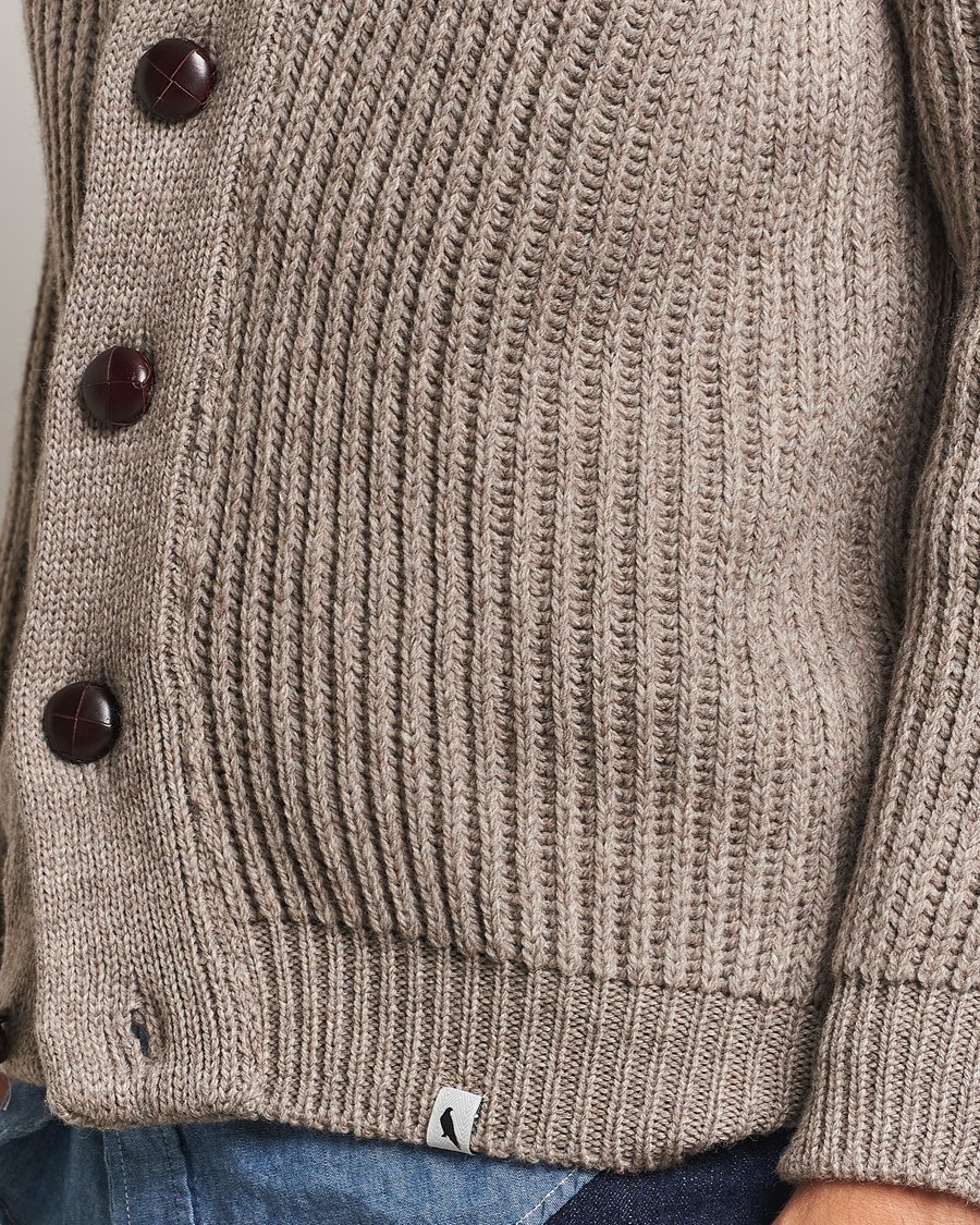 Mies | Puserot | Peregrine | Wilkinson Ribbed Wool Cardigan Light Brown