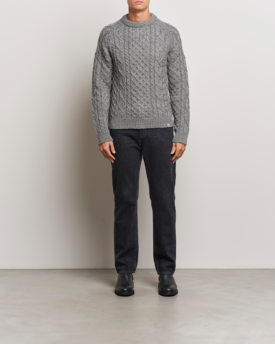 Mies | Puserot | Peregrine | Hudson Wool Aran Knitted Jumper Steel