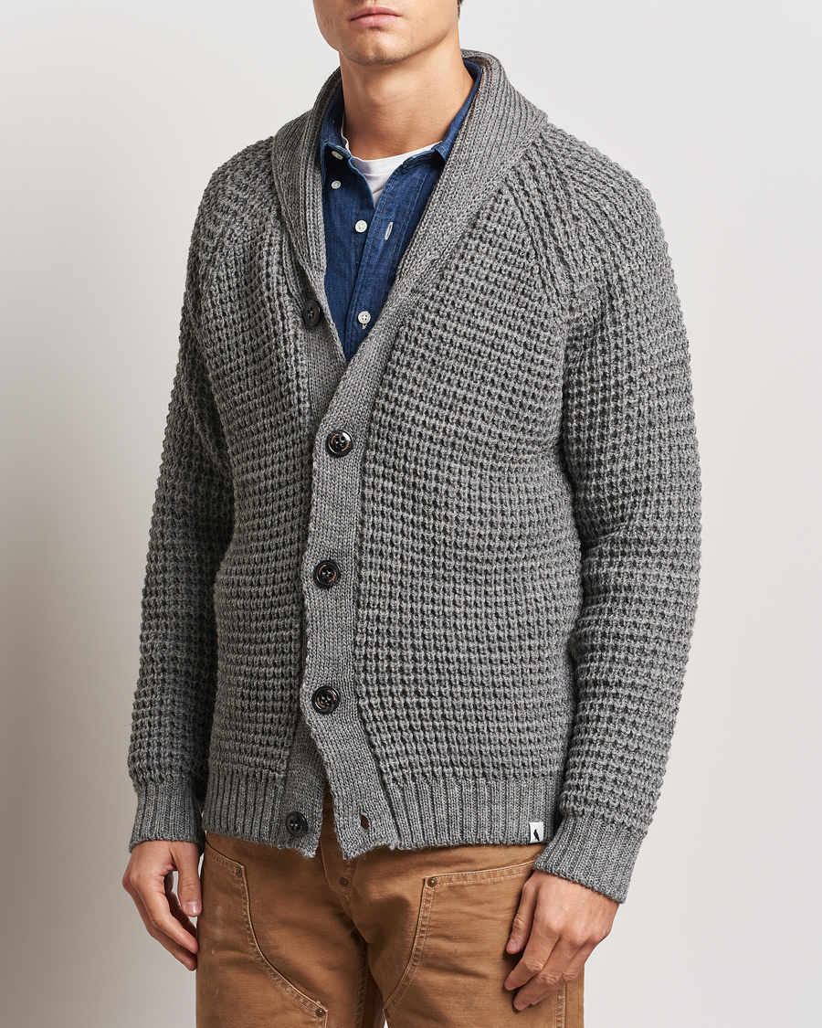 Mies | Puserot | Peregrine | Waffle Wool Shawl Cardigan Steel
