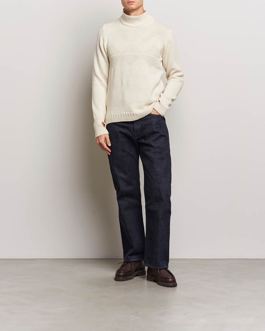 Mies | Puserot | Peregrine | Mountain Guernsey Merino Funnel Neck Cream