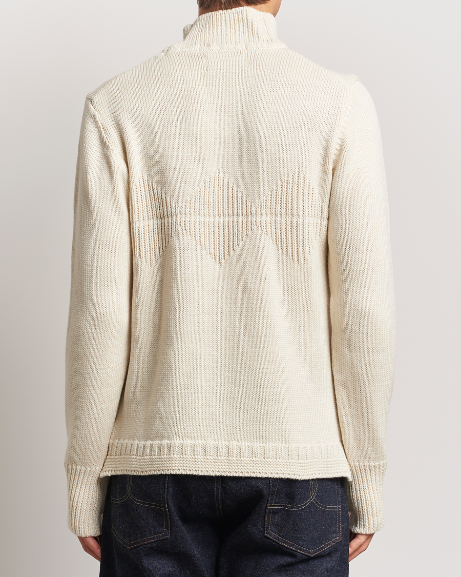 Mies | Puserot | Peregrine | Mountain Guernsey Merino Funnel Neck Cream