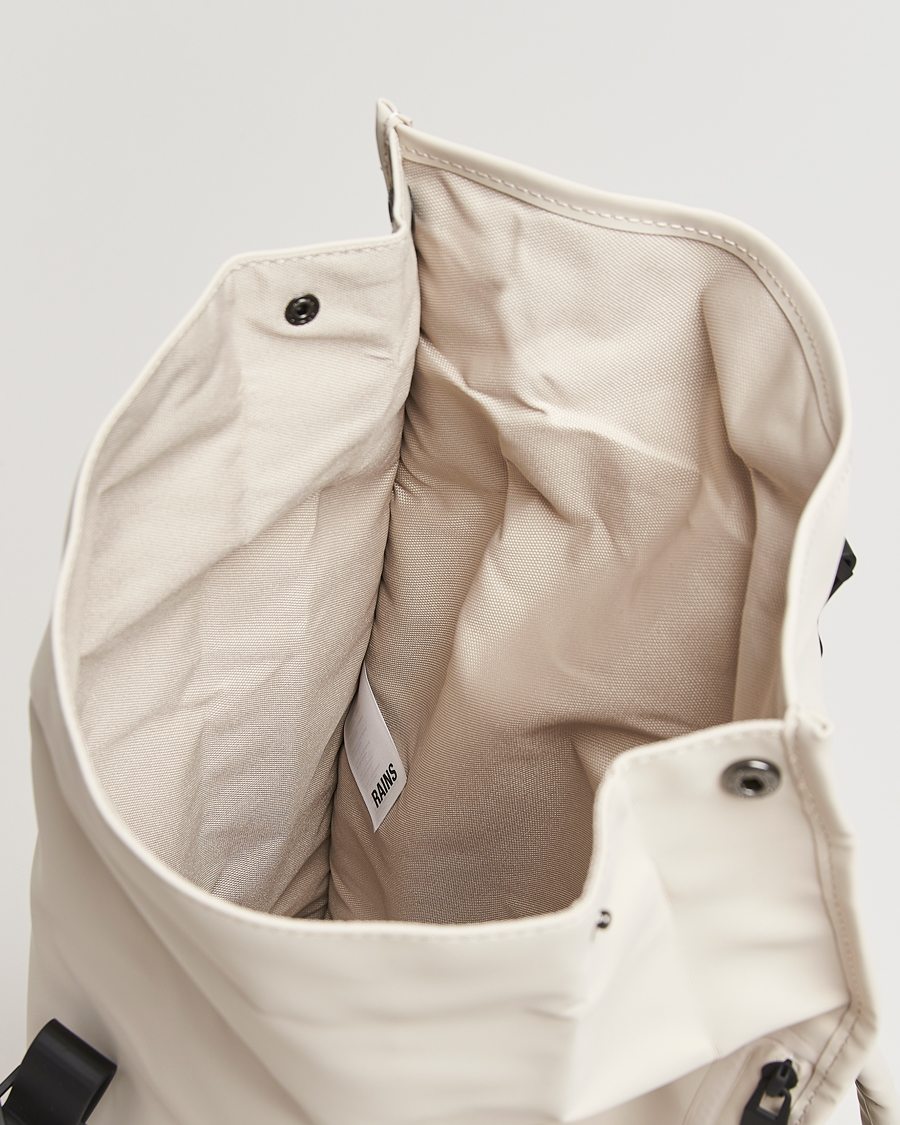 Mies | RAINS Rolltop Rucksack Dune | RAINS | Rolltop Rucksack Dune
