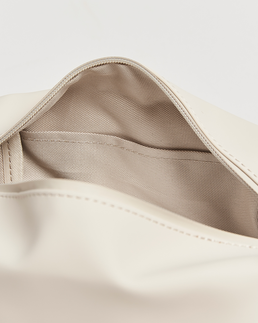 Mies | RAINS Washbag Small Dune | RAINS | Washbag Small Dune