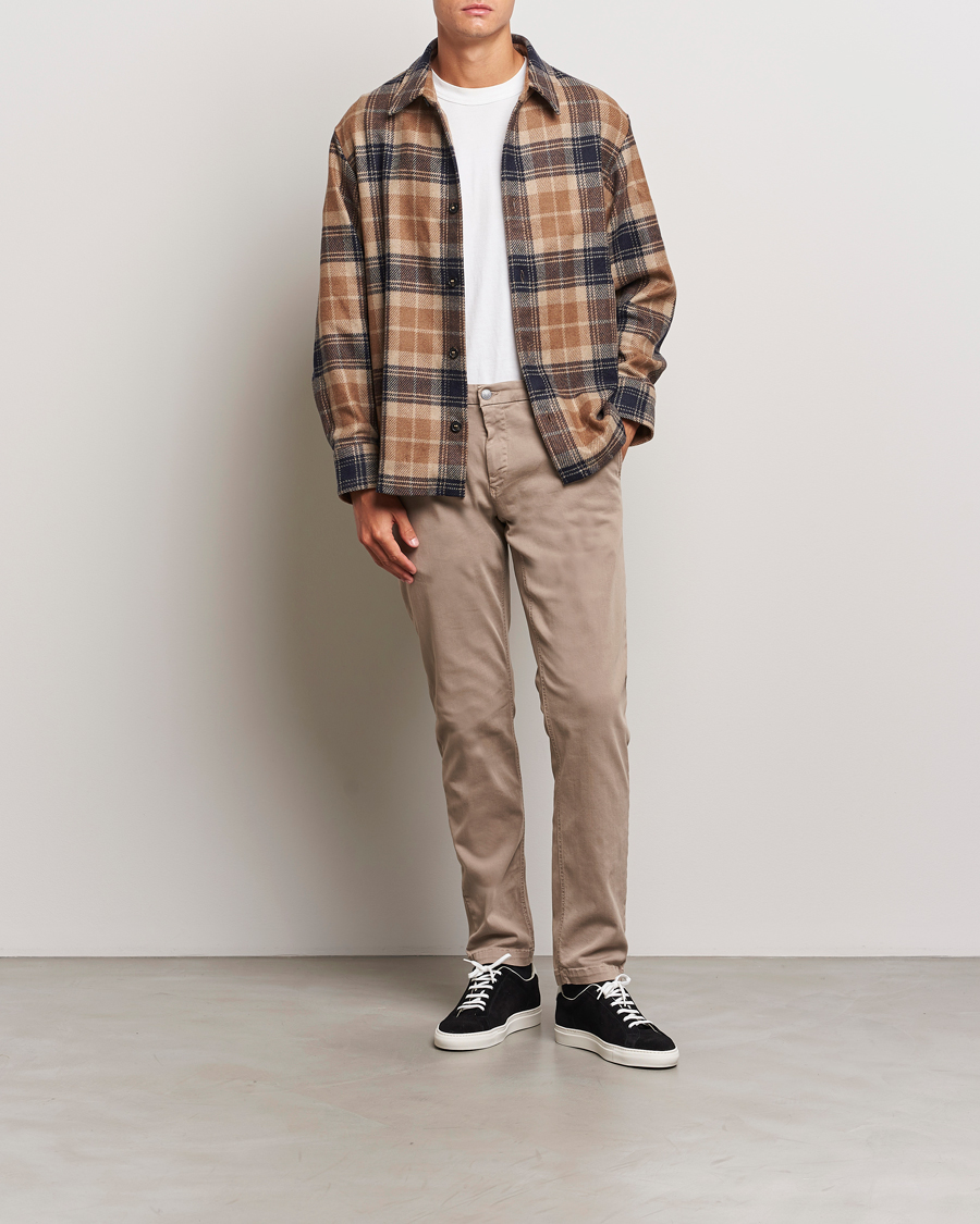 Mies | Housut | Replay | Benni Hyperflex X-Lite Chinos Sand