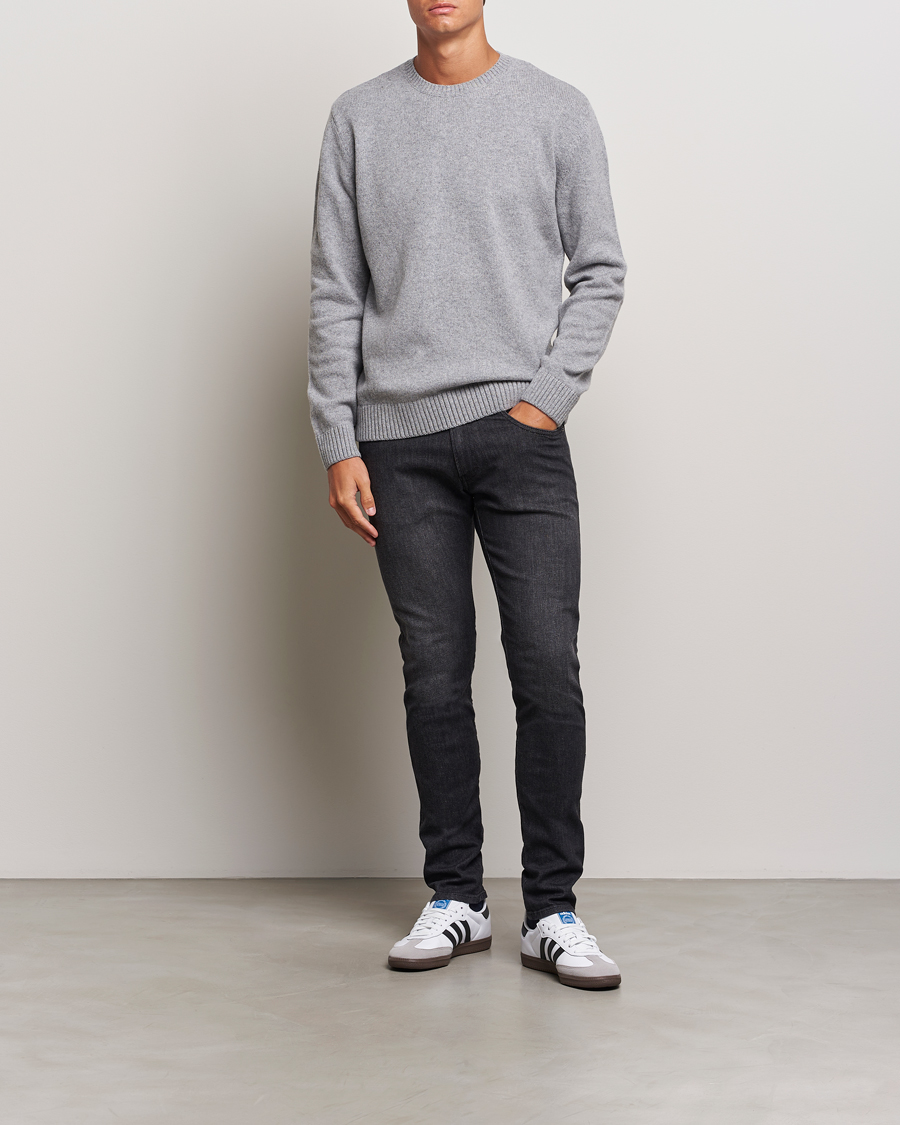 Mies | Farkut | Replay | Anbass Powerstretch Jeans Washed Black