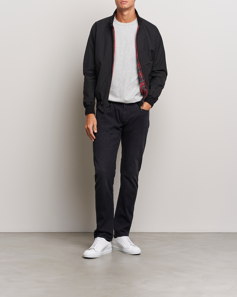 Mies | Farkut | Replay | Rocco Tapered Stretch Jeans Washed Black