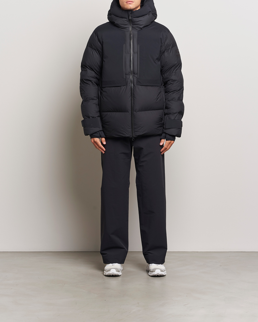 Mies | Takit | Sail Racing | Dumont Gore-Tex Down Jacket Carbon