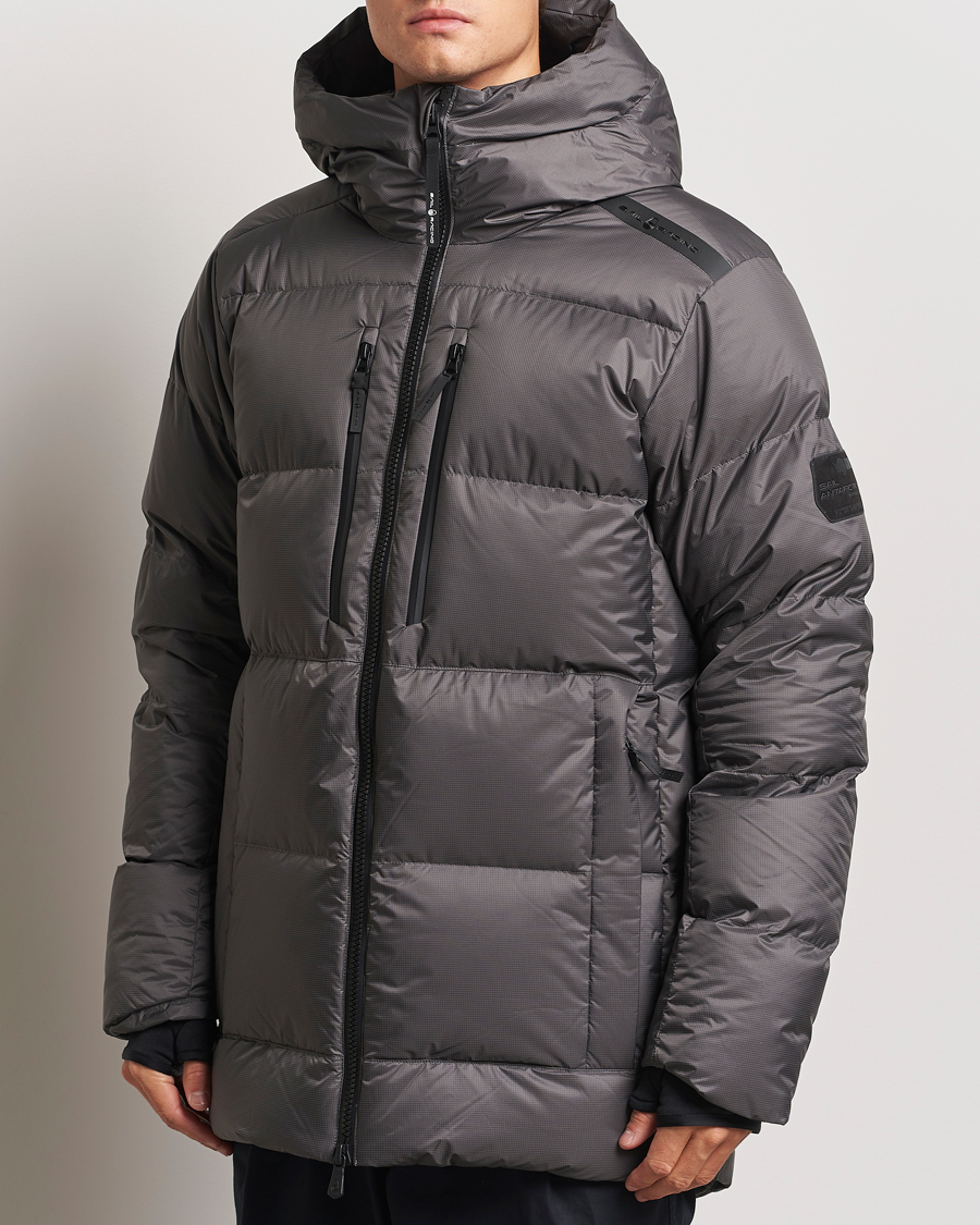Mies | Takit | Sail Racing | Hurricane Down Parka Iron Grey