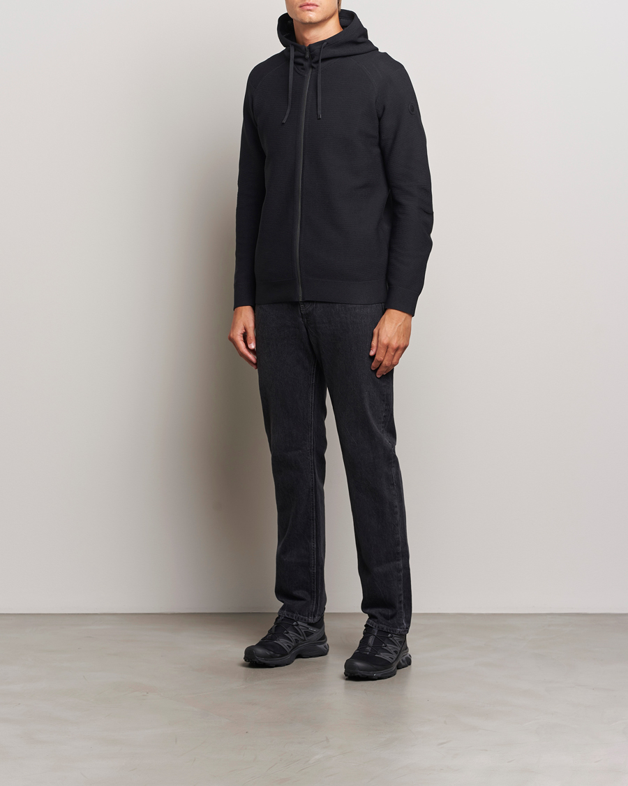 Mies | Puserot | Sail Racing | Element Seamless Full Zip Hoodie Carbon