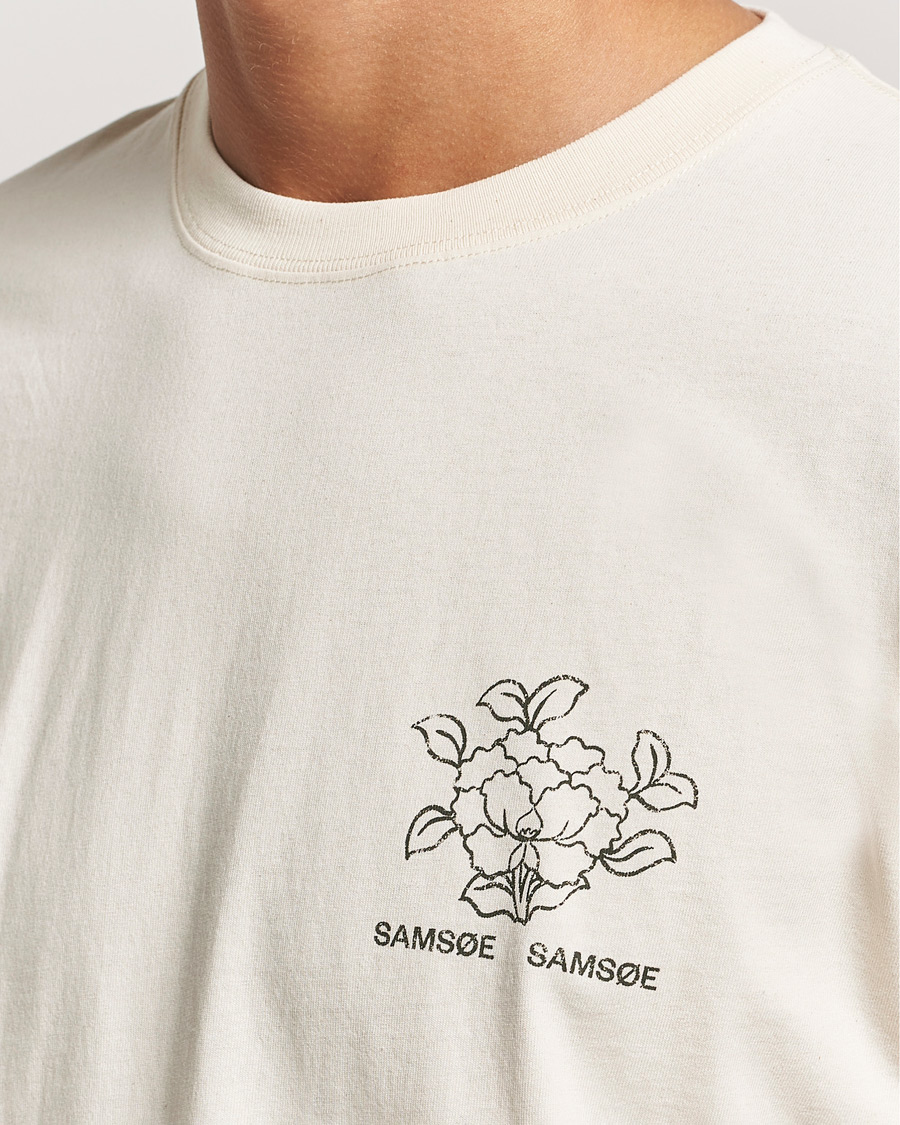Mies | T-paidat | Samsøe Samsøe | Poetry Printed T-Shirt Neutral Lotus