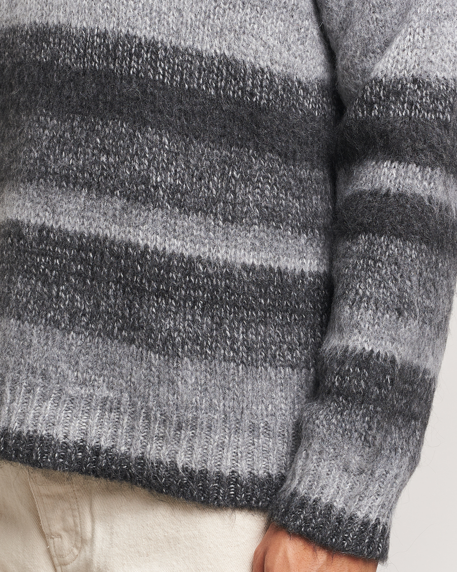 Mies | Puserot | Samsøe Samsøe | Saarin Mohair Striped Sweater Grey