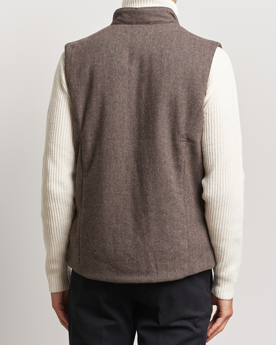 Mies | Takit | Stenströms | Alcantara Detail Herringbone Wool Vest Dark Brown