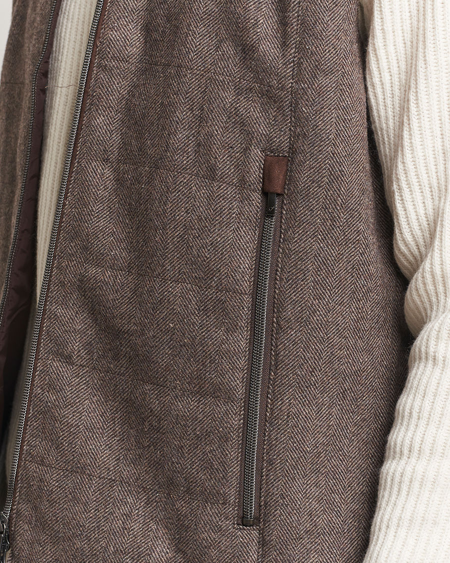 Mies | Takit | Stenströms | Alcantara Detail Herringbone Wool Vest Dark Brown
