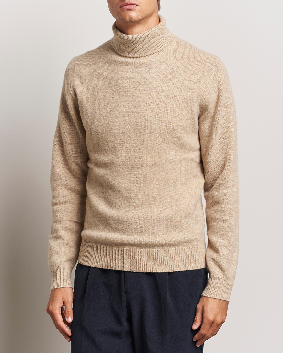 Mies | Puserot | Stenströms | Knitted Yak/Merino Rollneck Beige