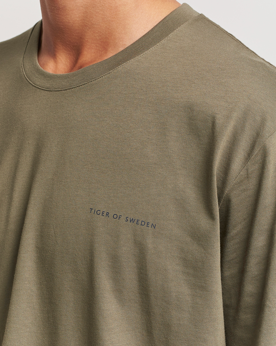 Mies | T-paidat | Tiger of Sweden | Pro Cotton Logo T-Shirt October Sage