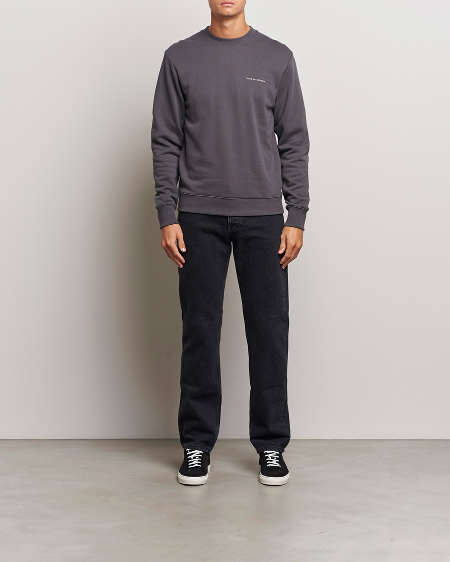 Mies | Puserot | Tiger of Sweden | Emerson Crew Neck Sweatshirt Charcoal