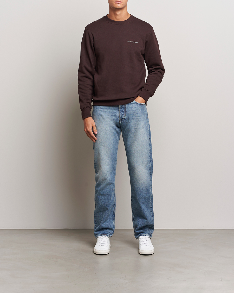 Mies | Puserot | Tiger of Sweden | Emerson Crew Neck Sweatshirt Dark Chocolate