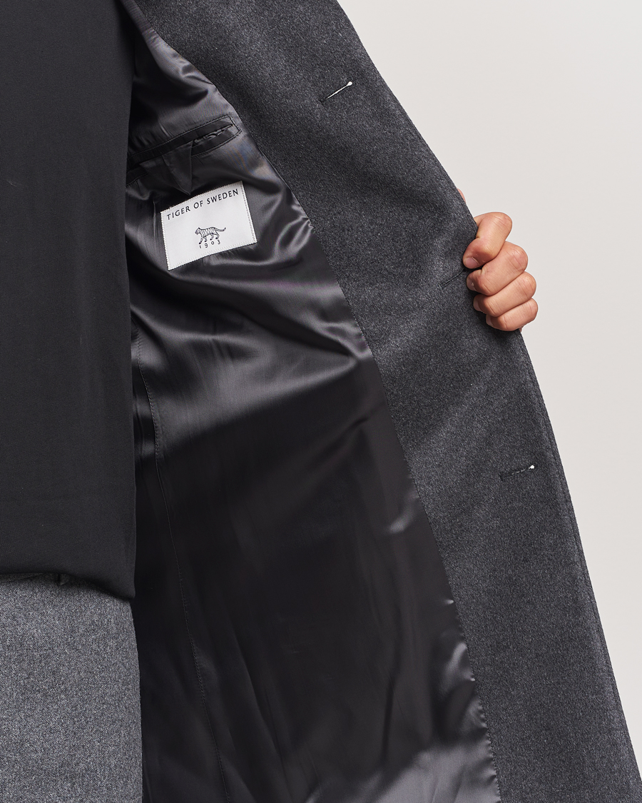 Mies | Takit | Tiger of Sweden | Finnan Wool/Cashmere Coat Grey Melange