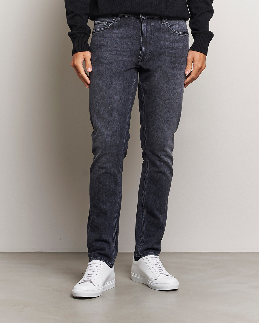 Mies | Farkut | Tiger of Sweden | Pistolero Stretch Cotton Jeans Washed Black