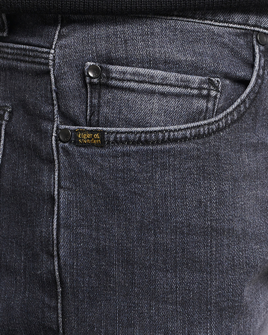 Mies | Farkut | Tiger of Sweden | Pistolero Stretch Cotton Jeans Washed Black