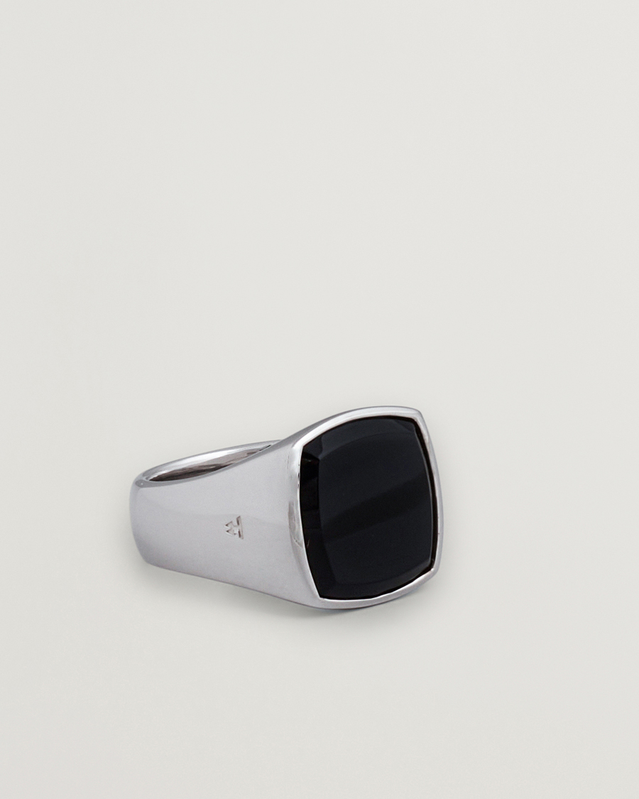Mies | Korut | Tom Wood | Cushion Polished Black Onyx Ring Silver