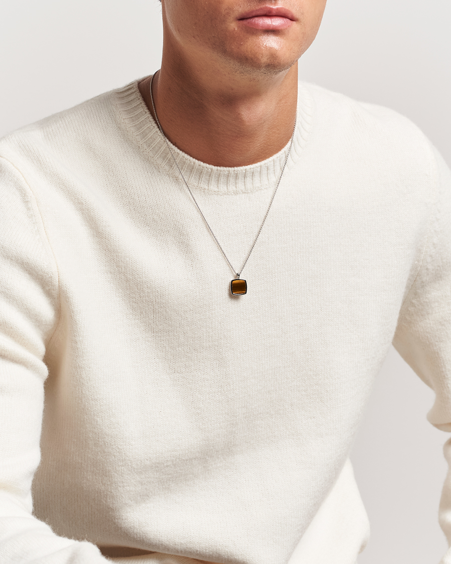 Mies | Korut | Tom Wood | Cushion Pendant Tiger Eye Silver