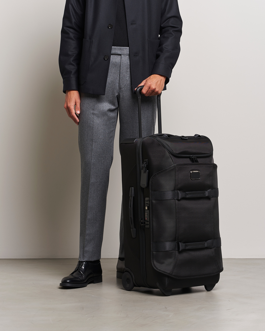 Mies | Laukut | TUMI | Alpha Bravo Expandable Wheeled Duffle Black