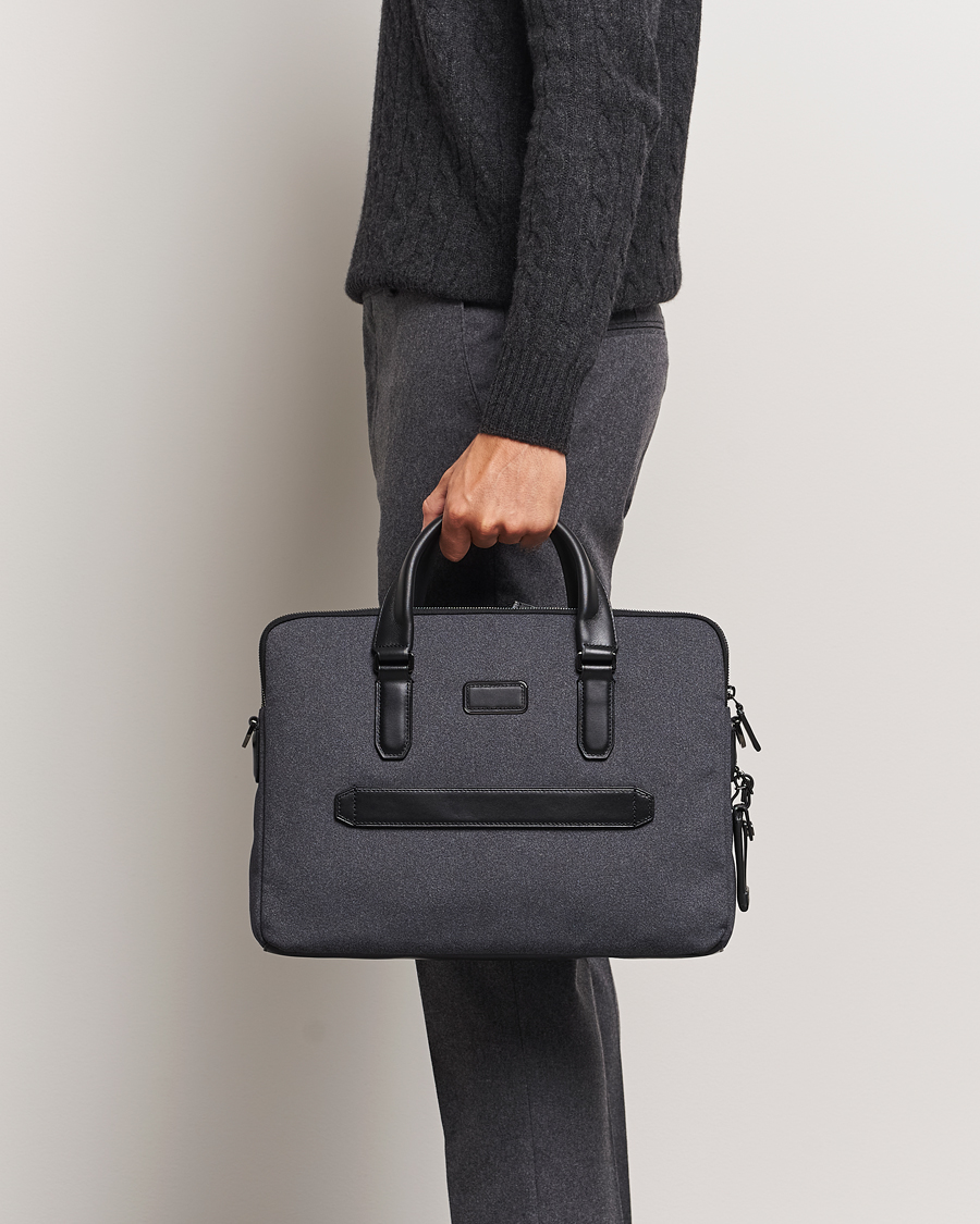 Mies | TUMI Harrison Sycamore Slim Briefcase Dark Charcoal | TUMI | Harrison Sycamore Slim Briefcase Dark Charcoal