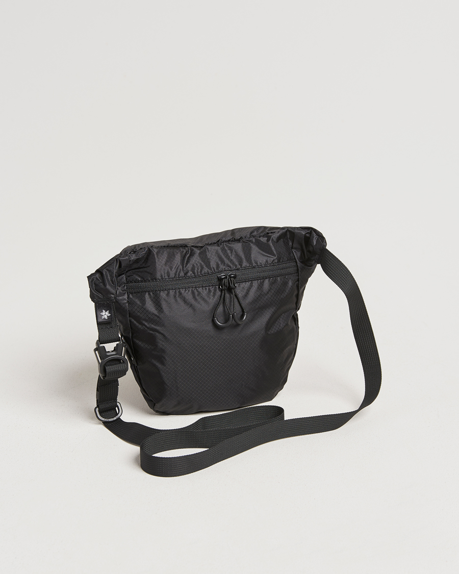 Mies | Goldwin Cordura Rip-Stop Shoulder Bag Black | Goldwin | Cordura Rip-Stop Shoulder Bag Black