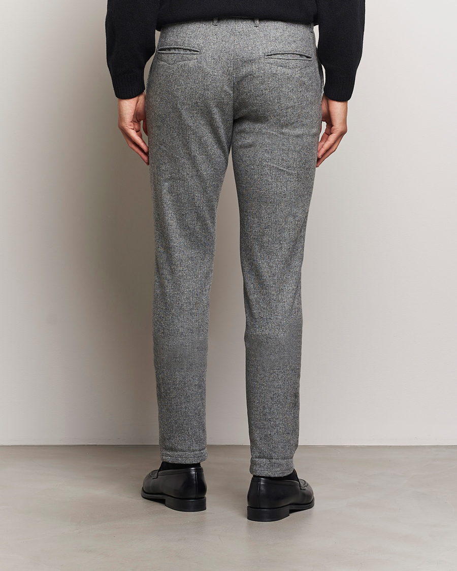 Mies | Housut | Incotex | Slim Fit Washed Wool Stretch Slacks Light Grey
