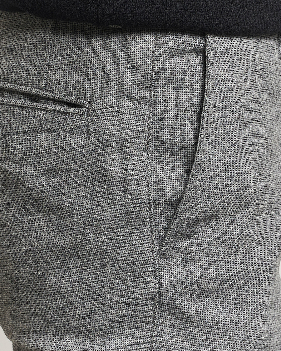 Mies | Housut | Incotex | Slim Fit Washed Wool Stretch Slacks Light Grey