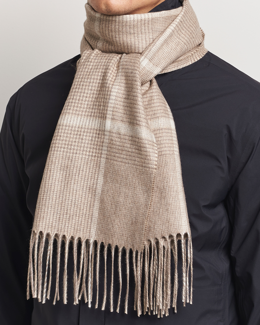 Mies | Piacenza Cashmere Cashmere/Silk Overcheck Scarf Beige | Piacenza Cashmere | Cashmere/Silk Overcheck Scarf Beige