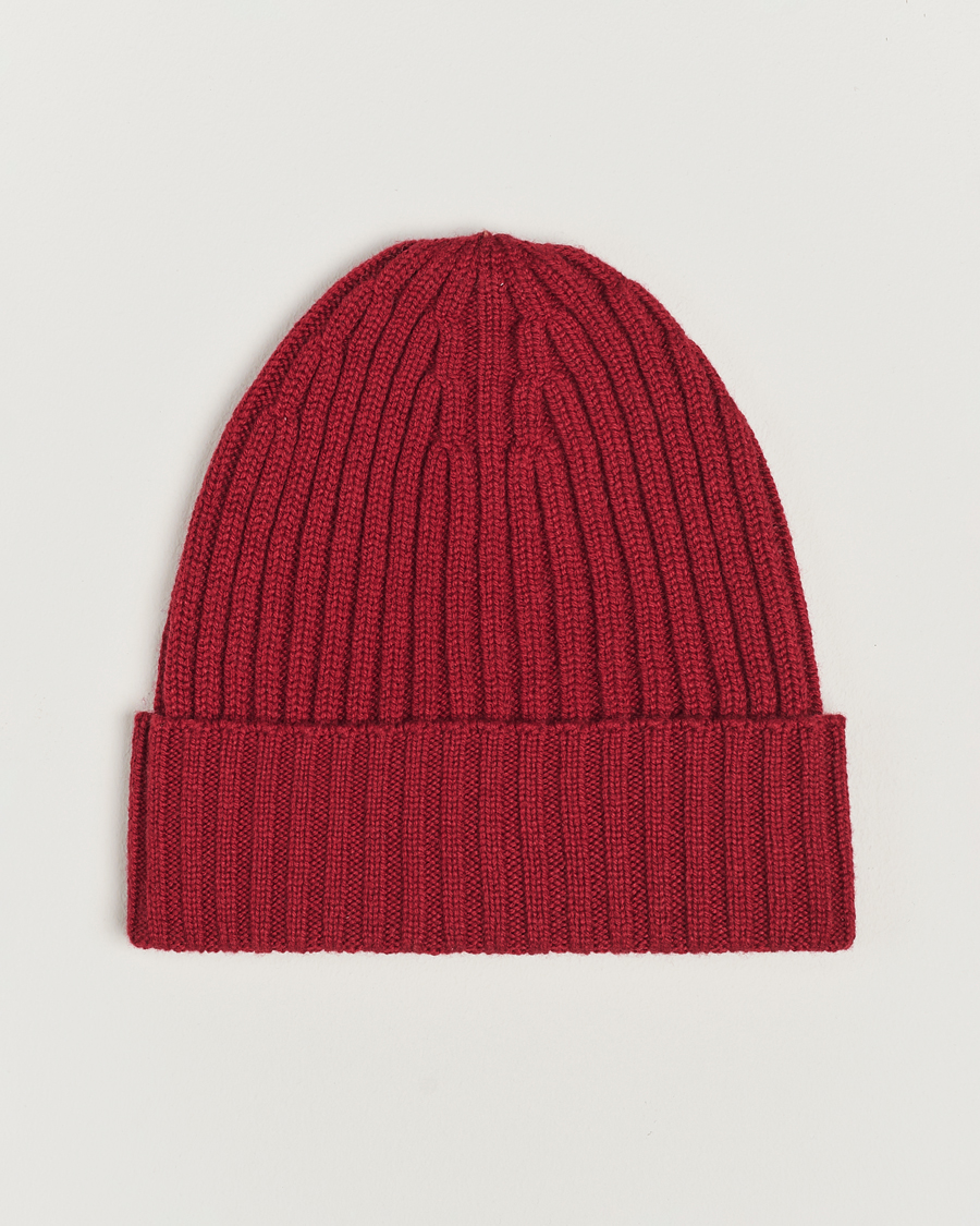 Mies | Piacenza Cashmere Ribbed Cashmere Beanie Burgundy | Piacenza Cashmere | Ribbed Cashmere Beanie Burgundy