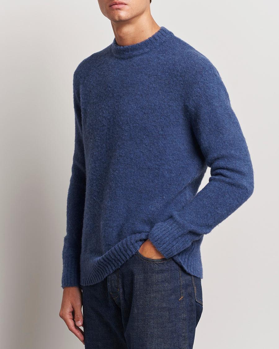 Mies | Puserot | Piacenza Cashmere | Brushed Wool Crew Neck Blue Melange